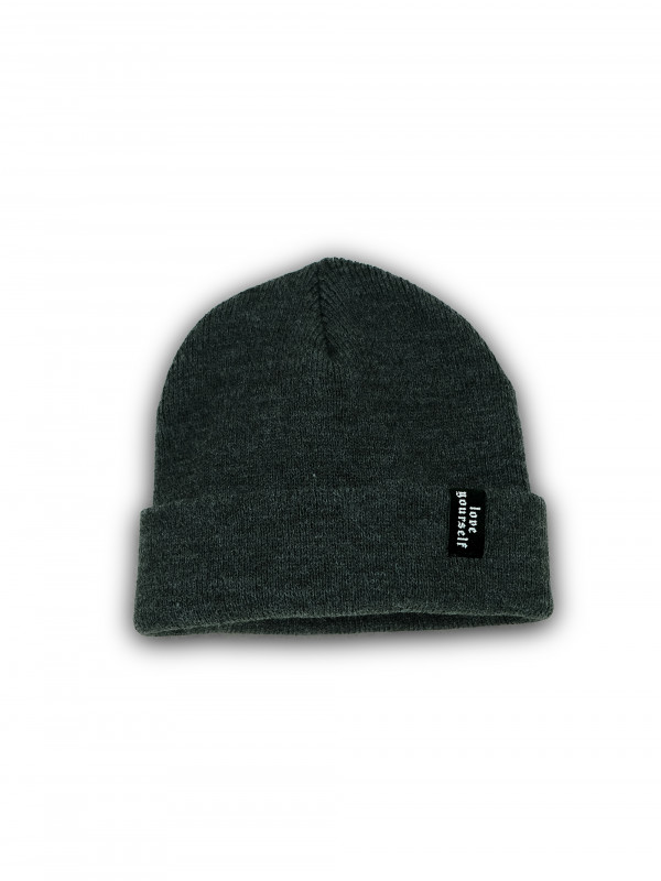 'Love Yourself' beanie for men and women by swiss streetwear brand bastonnade clothing.