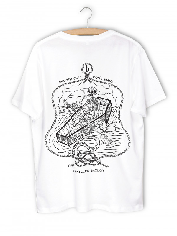 Back du t-shirt 'Sailor's Grave' pour hommes et femmes de la marque suisse streetwear bastonnade clothing.