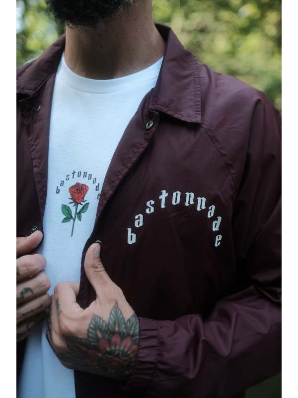 Details of the 'Roses Are Red' tee for men and women by swiss streetwear brand bastonnade clothing.