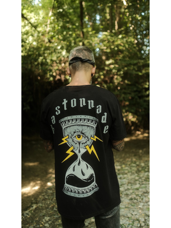 Back of the 'Hourglass' tee for men and women by swiss streetwear brand bastonnade clothing.